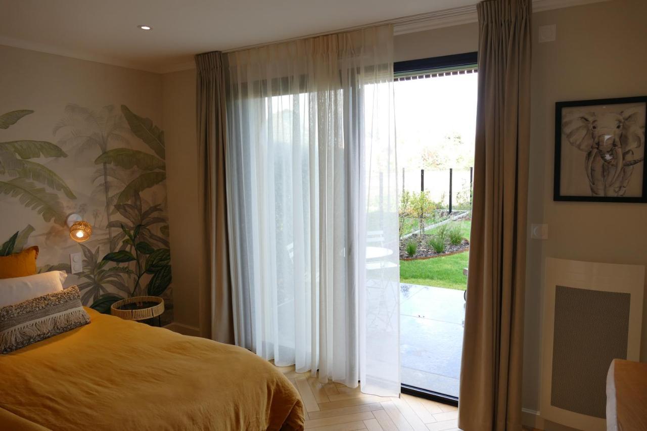 Bed and Breakfast Les Agapanthes Camphin-en-Pevele Exterior foto